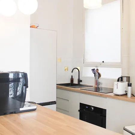 Apartment Bright 35 M Close To The Bastille Paris